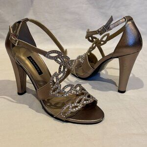 EUC Caparros Heels, Metallic, Crystals, sz 8